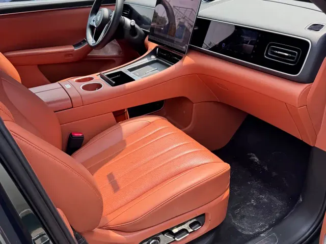 Aito M7 — Фото автомобиля 21