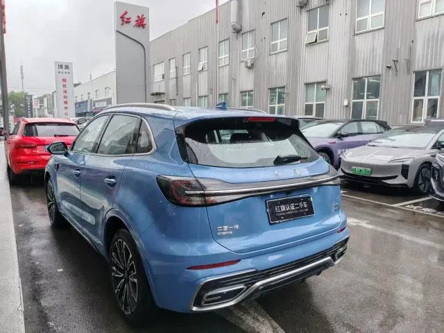 Hongqi HS5 — Фото автомобиля 11
