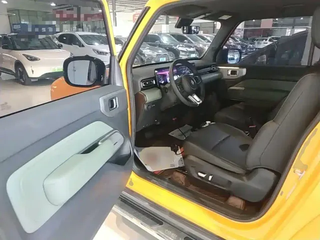 Baojun Yep — Фото автомобиля 11