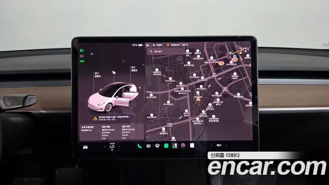 Tesla Model 3 — Фото автомобиля 11