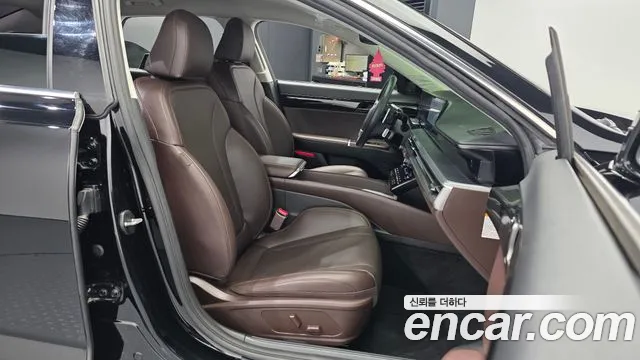 Hyundai Grandeur GN7 — Фото автомобиля 17