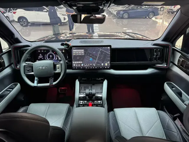 BYD FangChengBao Leopard 5 — Фото автомобиля 6