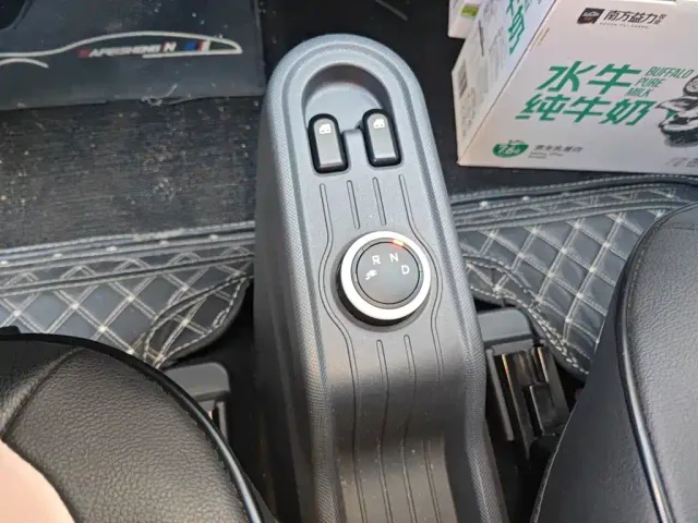 Wuling Hongguang Mini EV — Фото автомобиля 10