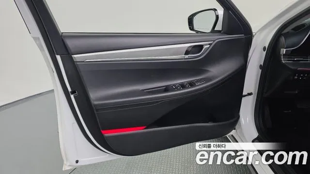 Hyundai Grandeur (New) Hybrid — Фото автомобиля 13