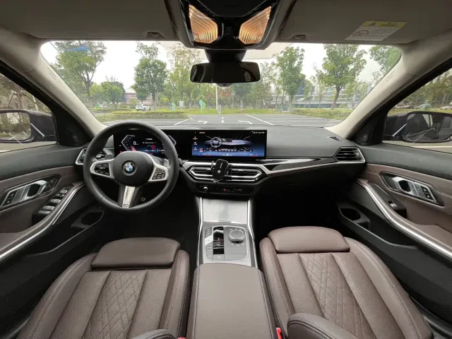 BMW 3 Series — Фото автомобиля 9