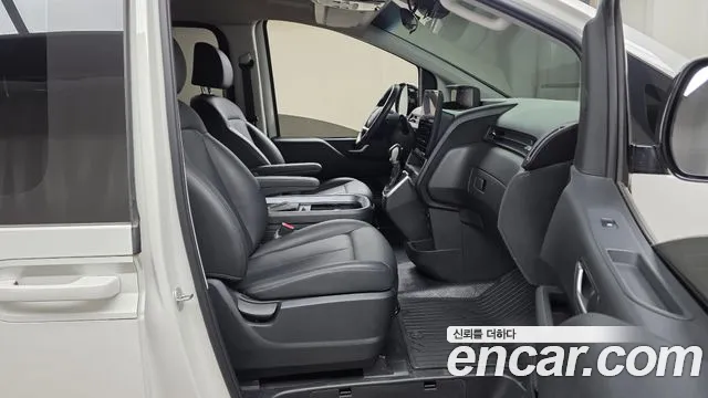 Hyundai Staria — Фото автомобиля 15