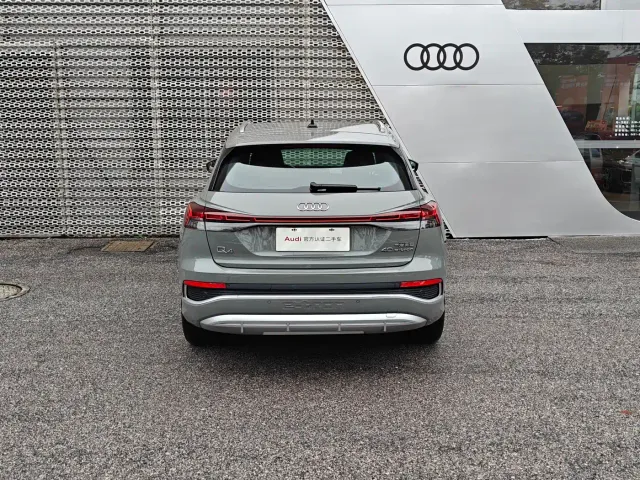 Audi Q4 e-tron — Фото автомобиля 5