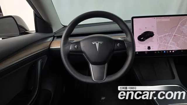 Tesla Model 3 — Фото автомобиля 19
