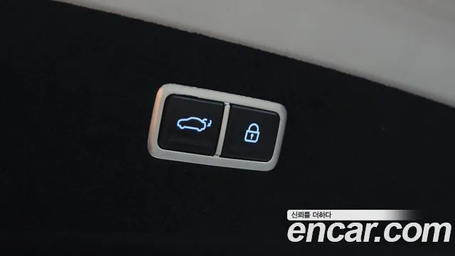 Genesis G90 Бензин 3.5 турбо AWD — Фото автомобиля 17