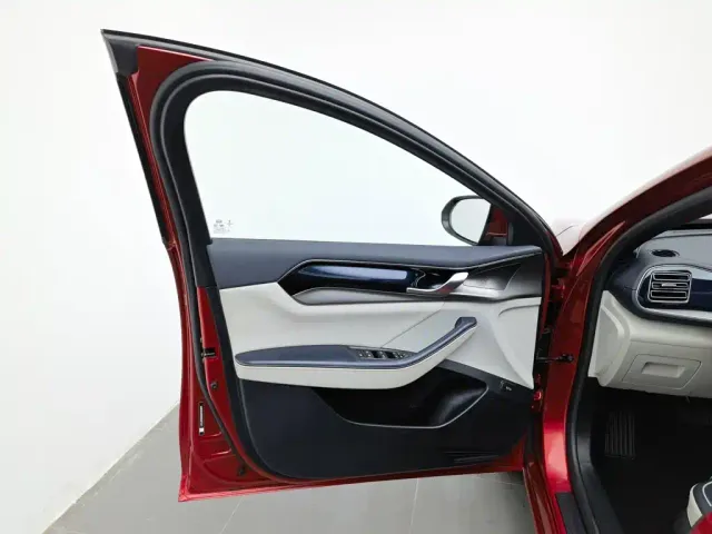 BYD Qin PLUS — Фото автомобиля 8