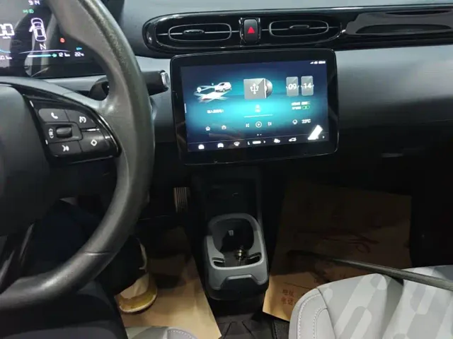 Leapmotor T03 — Фото автомобиля 12