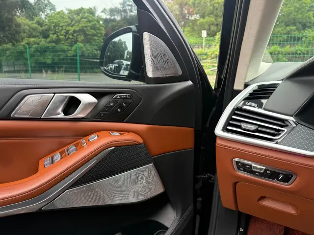 BMW X7 — Фото автомобиля 12