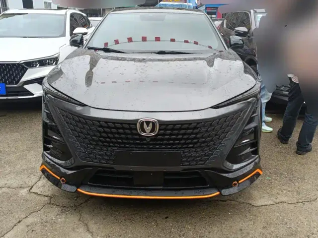 Changan UNI-T — Фото автомобиля 2