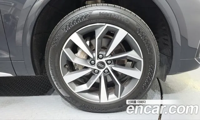 Audi Q5 FY — Фото автомобиля 6