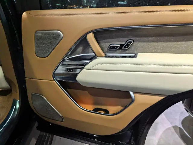 Land Rover Range Rover — Фото автомобиля 7