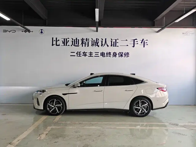 BYD Seal 07 DM-i — Фото автомобиля 3