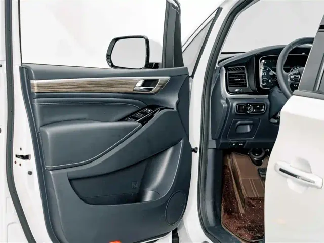 GAC Trumpchi M8 — Фото автомобиля 16