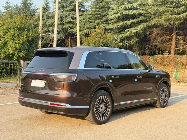 Aito M9 — Фото автомобиля 6