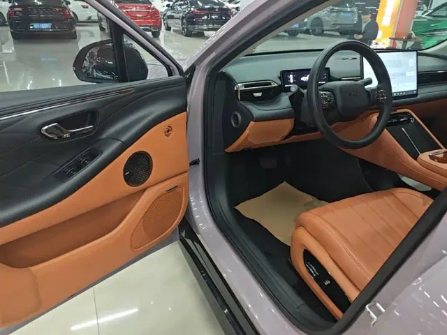 GAC Aion RT — Фото автомобиля 15