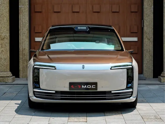 Maextro S800 — Фото автомобиля 2