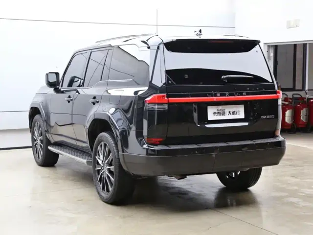 Lexus GX — Фото автомобиля 30