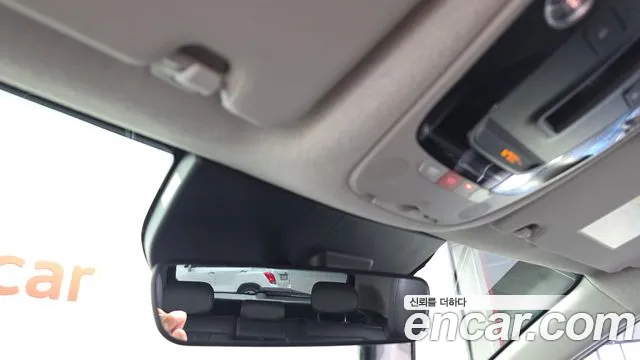Kia Niro The All New — Фото автомобиля 28