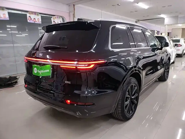 Li Auto ONE — Фото автомобиля 6