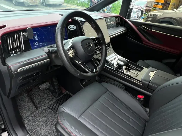 GAC Trumpchi M8 — Фото автомобиля 11