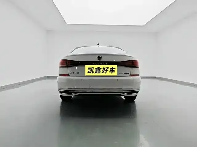 Volkswagen Passat — Фото автомобиля 5