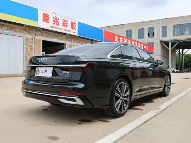 Audi A6L — Фото автомобиля 12