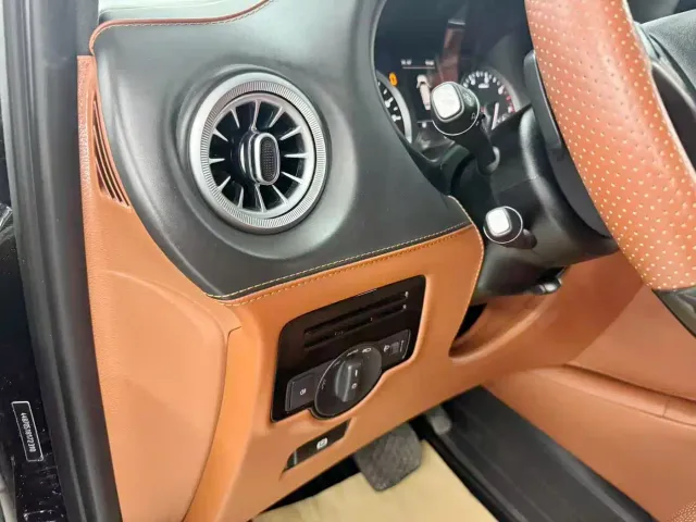 Mercedes-Benz Vito 2021 2.0T Elite 7-Seater — Фото автомобиля 10