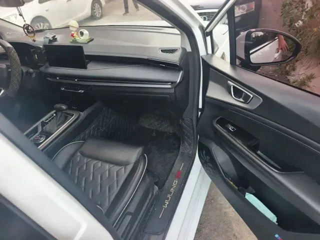 Wuling Jiachen — Фото автомобиля 17
