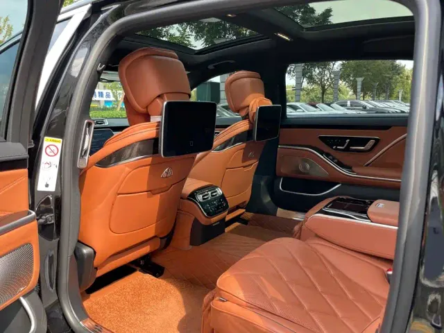 Mercedes-Benz Maybach S-Class — Фото автомобиля 12
