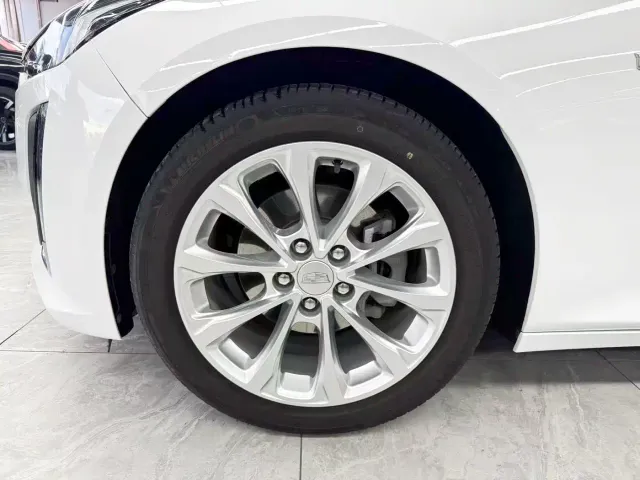 Cadillac CT5 — Фото автомобиля 22