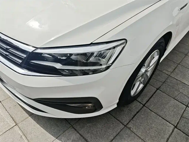 Volkswagen Lamando — Фото автомобиля 23