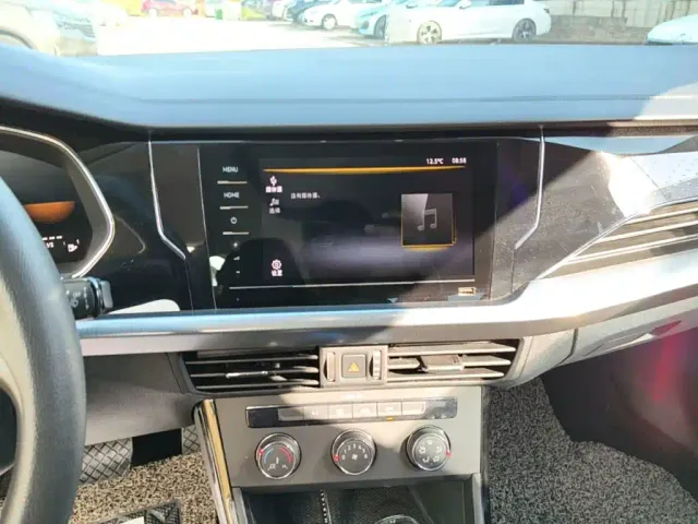 Volkswagen Passat — Фото автомобиля 12