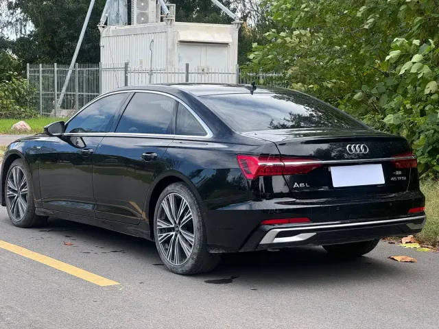 Audi A6L — Фото автомобиля 8