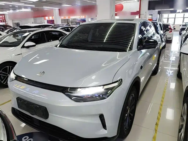 Leapmotor C11 — Фото автомобиля 2