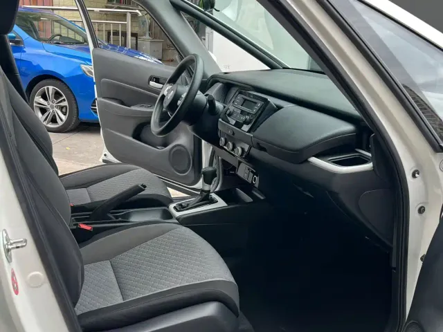 Honda Fit — Фото автомобиля 8