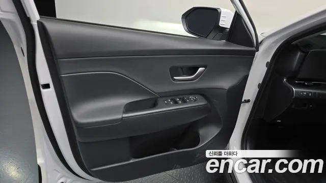Hyundai Kona SX2 — Фото автомобиля 13
