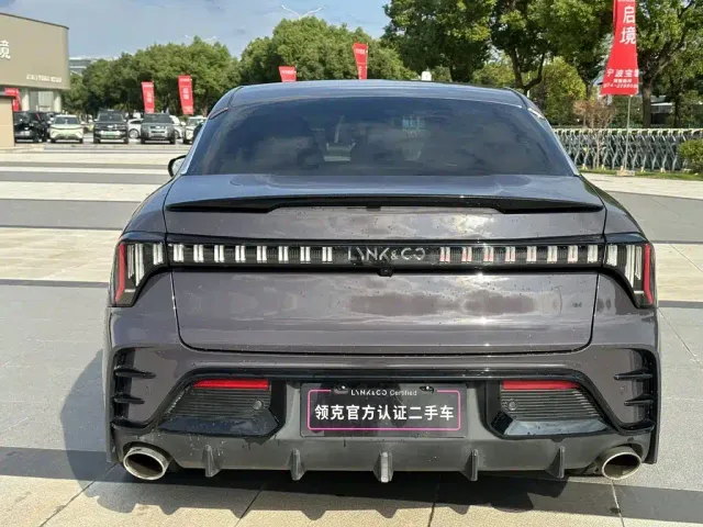 Lynk & Co 03 — Фото автомобиля 8