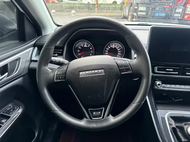 Haval M6 — Фото автомобиля 7