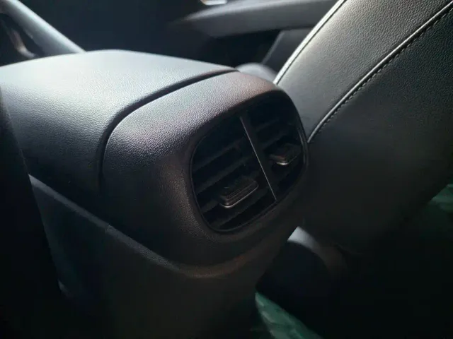 Hyundai Elantra — Фото автомобиля 11