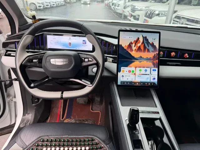 Geely Boyue L — Фото автомобиля 8