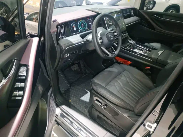 GAC Trumpchi M8 — Фото автомобиля 15
