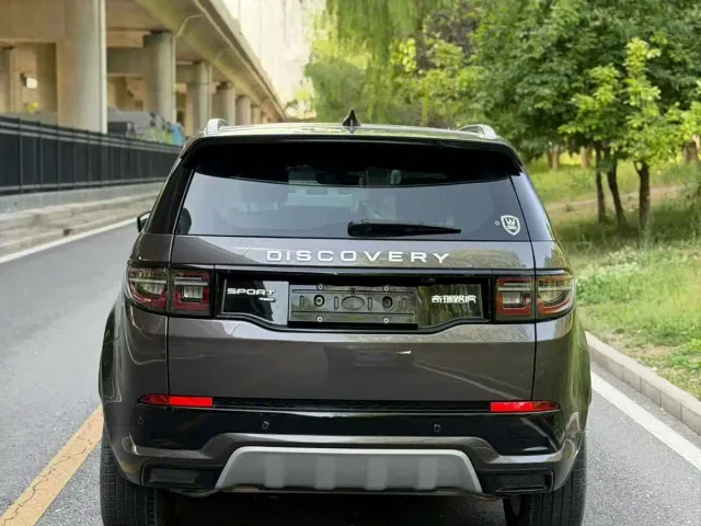 Land Rover Discovery Sport — Фото автомобиля 9
