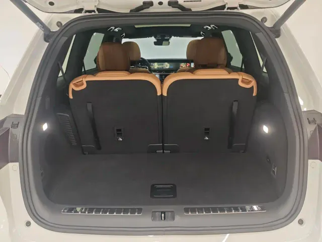 Li Auto ONE — Фото автомобиля 20