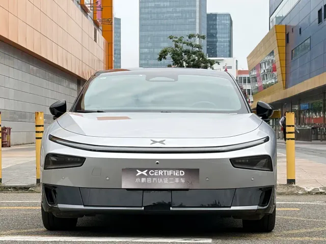 Xpeng P7+ — Фото автомобиля 2