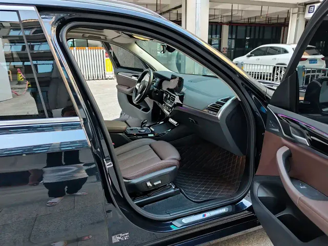 BMW X3 — Фото автомобиля 11