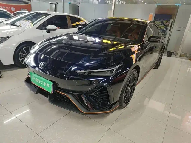 Фотография автомобиля — Changan UNI-V